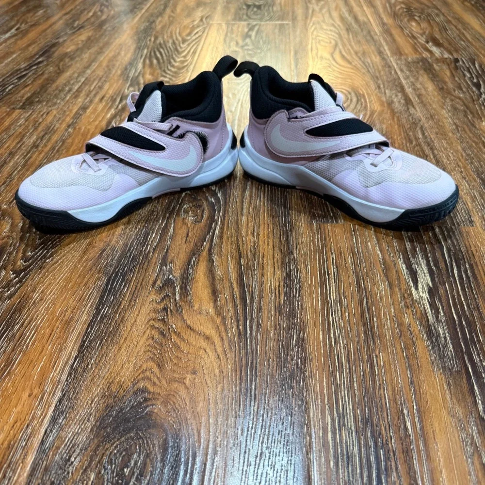 Nike Team Hustle D 11 Pink Black Kids Basketball Shoes DV8994-600 Size 1.5Y